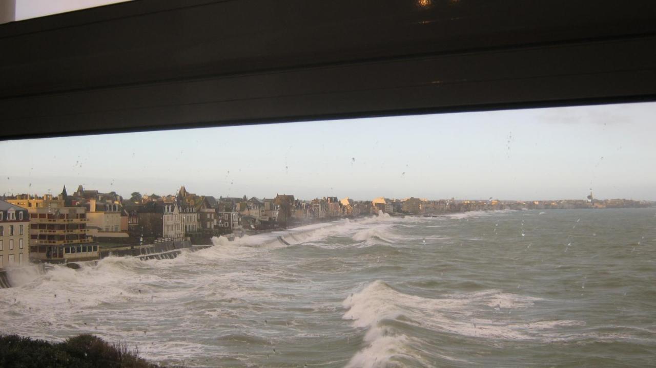Le Courtois Appartement Saint-Malo Buitenkant foto